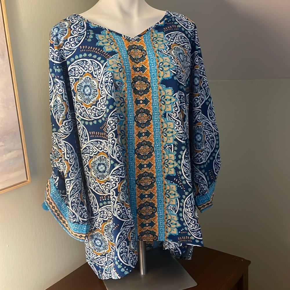 Lightweight V-neck blouse